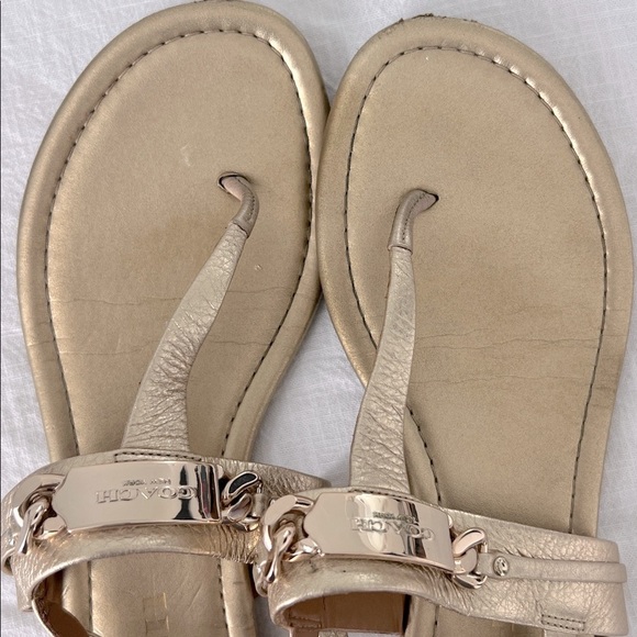 Coach Caterine Gold Leather Chainlink Sandals 7.5 - Picture 11 of 13